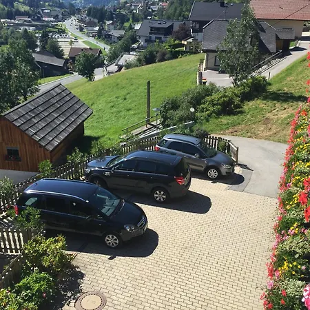 Haus Heimo Homestay